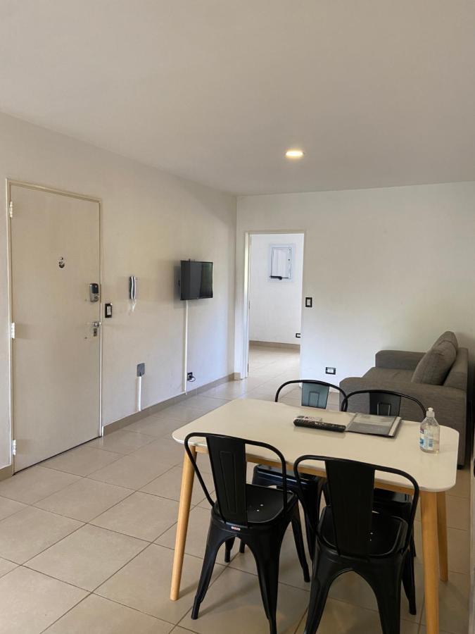 Mendoza Apartments Ezeiza Airport Luis Guillon ภายนอก รูปภาพ