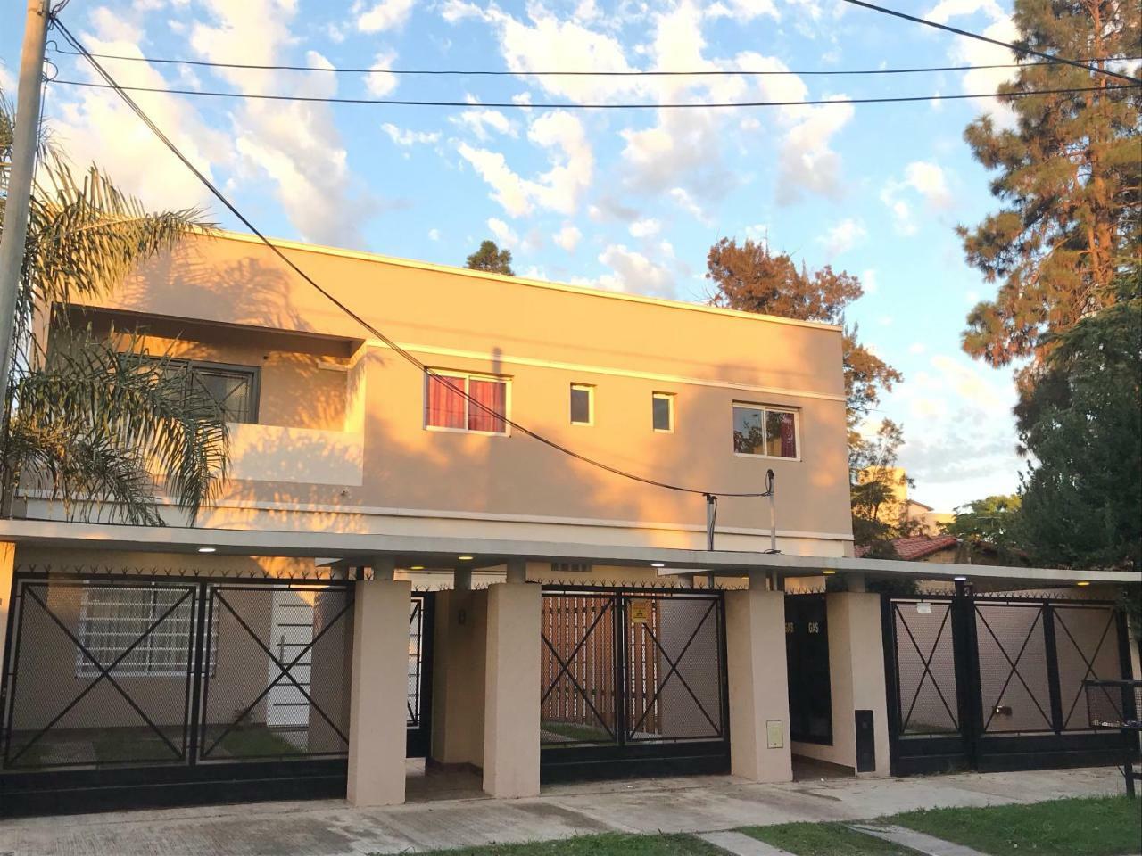 Mendoza Apartments Ezeiza Airport Luis Guillon ภายนอก รูปภาพ